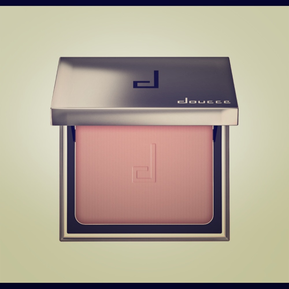 Multi. Color Opt. Doucce Cheek Blush RSVP